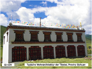 Typische Wohnarchitektur der Tibeter, Provinz Sichuan