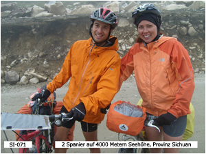 2 Spanier auf 4000 Metern Seehöhe, Provinz Sichuan